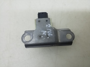 TOYOTA Previa (2000–2006) Airbag sensor 8983028020 - 3