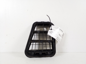 Kia Sportage (2010–2016) Rear fender vent grille 9751017000 - 3