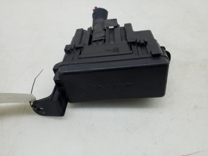   Sicherungskastenhalter unter der Motorhaube  - 8262228030 
