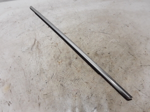   Rear side door outer window molding  - 31490745 