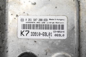 Suzuki Swift IV (2010–2017) Engine control unit 3391069L01 - 4