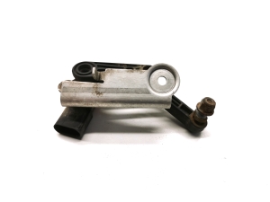 Tesla Model S S (2012–2026) Niveausensor vorne 1027946-00-A - 2