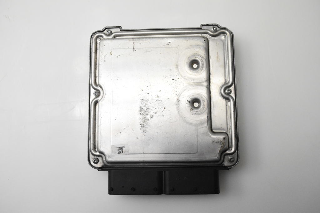 VOLKSWAGEN Passat B8 (2014-2023) Блок управления двигателем 04L907309M 24558731