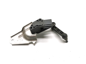 Capteur de hauteur sur moyeu avant - 1044941-00-B