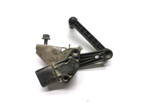 Andur tagumisel rummul - 1044971-00-C