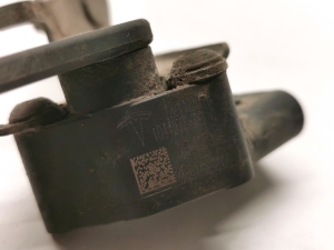 Tesla Model 3 3 (2016–2024) Andur tagumisel rummul 1044971-00-C - 3