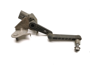 Tesla Model 3 3 (2016–2024) Andur tagumisel rummul 1044971-00-C - 2