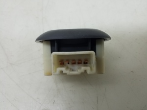 TOYOTA Previa (2000–2006) Tagumise külgukse aknalüliti 8481052010 - 3