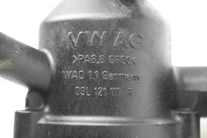 Skoda Octavia II (2004–2013) Thermostatgehäuse 03L121111R - 2