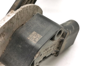 Tesla Model 3 3 (2016–2024) Front ride height sensor 1044941-00-B - 2