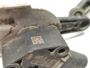 Tesla Model 3 3 (2016–2024) Front ride height sensor 1044941-00-B - 3