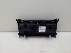 Mercedes Benz E-Class W212 (2009–2015) Heater control panel A2129007704 - 6