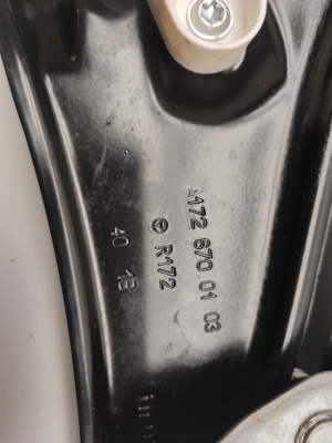 Mercedes Benz SLK-Class 172 (2011–2026) Rear fork windscreen lifter A1726700103 - 3