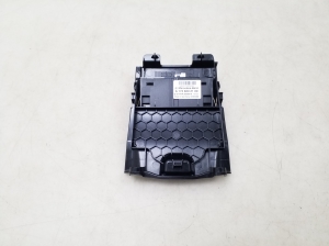 Mercedes Benz A-Class 176 (2012–2018) USB port A1728202100 - 3