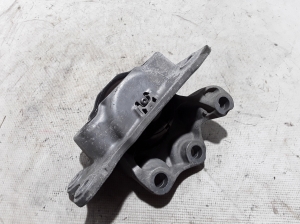 VOLVO V90 (2016–2026) Gearbox mount 31460716 - 2