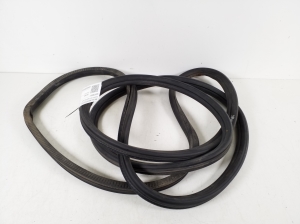   Sliding door sealing rubber 