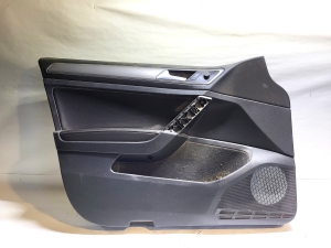 Esiukse polster ja selle osad - 5G4868079