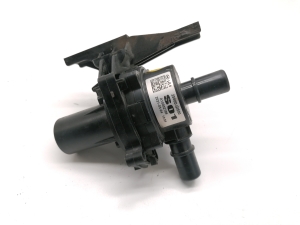 Auxiliary water pump - 25660-GI500