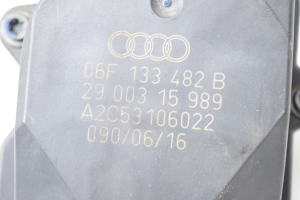 Volkswagen Passat B6 (2005–2010) Saugrohrklappen-Stellmotor 06F133482B - 2