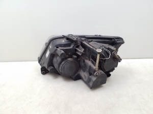 Volkswagen Amarok I (2010–2022) Scheinwerfer vorne - 2