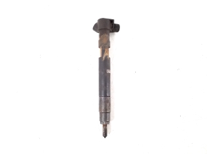  Fuel injector 