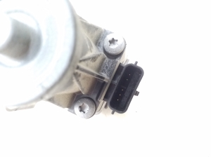  EGR valve 