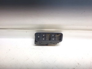 Priekšējo durvju stikla slēdzis - 5G0959857B