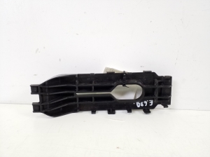 Ford Kuga III (2020–2026) Weitere Details des Frontrahmens LX6B-8472-B - 2