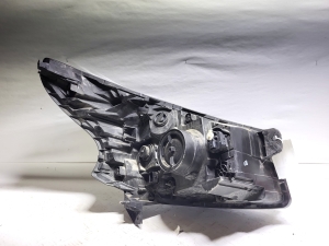 RENAULT Trafic III (2014–2022) Esituli 260605173R - 2