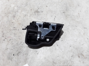 BMW X4 F26 (2014–2018) Rear side door lock 7318413 - 3