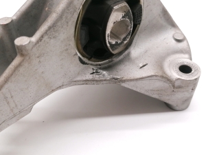 Tesla Model Y Y (2020–2026) Engine bracket 1095338-00-D - 3