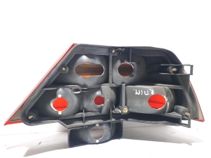  Rear corner lamp 