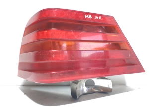  Rear corner lamp 