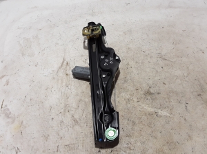 Rear side door window regulator - 7335600
