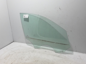 Front door glass - 7339892