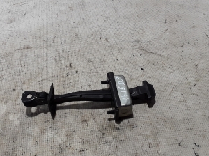 BMW X4 F26 (2014–2018) Front door check 7205572 - 2