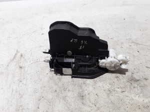 Front door lock - 7318409