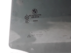 BMW 6 SERIES G32 (2017–2026) Aizmugurējo sānu durvju stikls 7382563 - 4