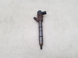 Injecteur de carburant - 338002A900