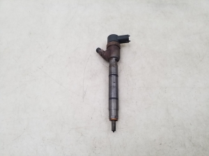 Injecteur de carburant - 338002A900