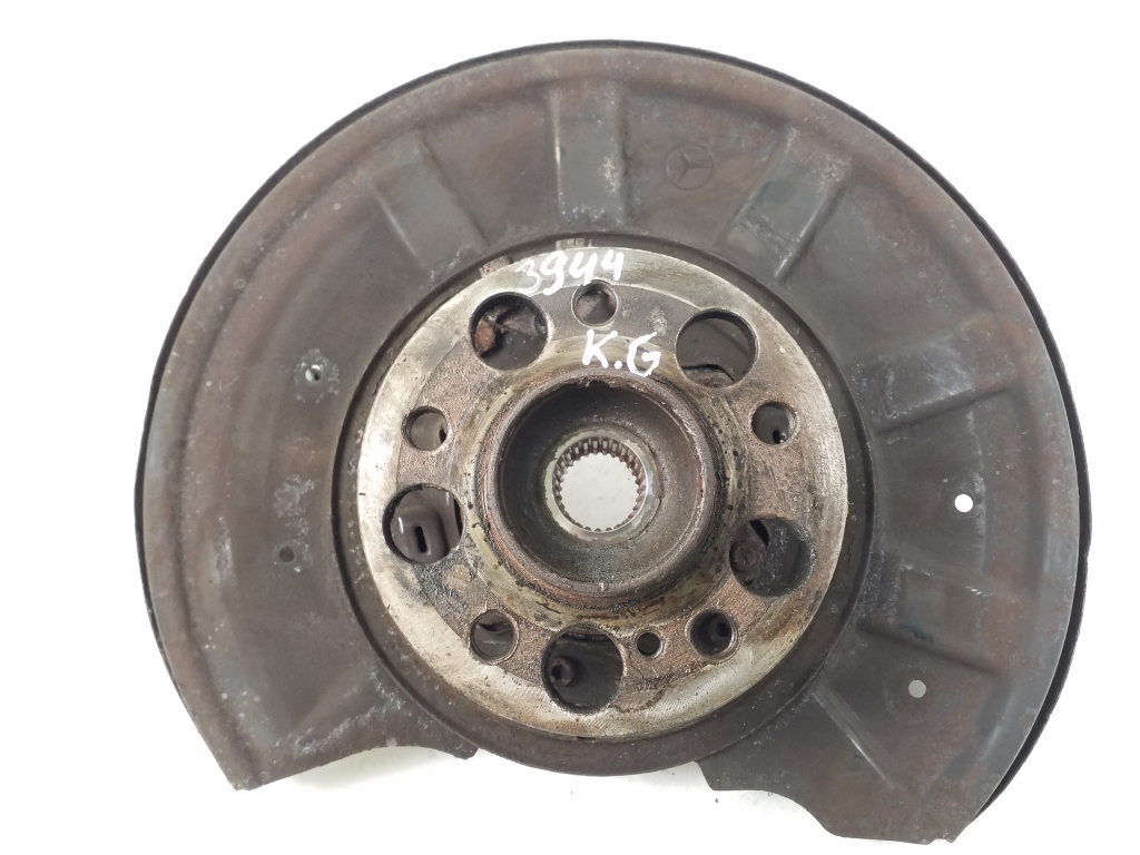 MERCEDES-BENZ CLS-Class C218 (2010-2017) Rear Left Wheel Hub A2123502108 22019760