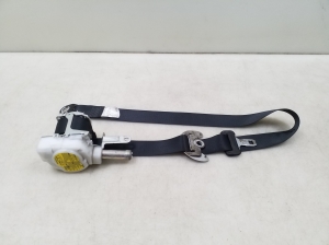Eesmine turvavöö - 7P1770P