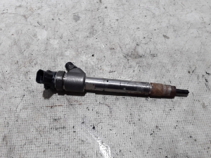  Fuel injector 