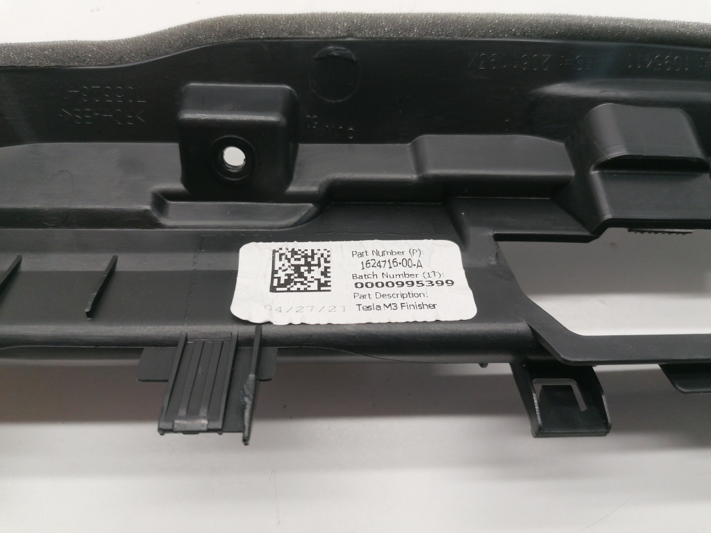 TESLA Model 3 1 generation (2017-2024) Dashboard Frame 1624716-00-A 21250688