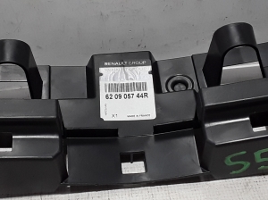 RENAULT Trafic III (2014–2022) Esikaitseraua siseraam 620905744R - 3