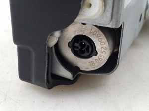 Volkswagen Golf VII (2012–2026) Ceļgalu drošības spilvens 517880841B - 2