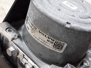 VOLVO XC90 (2015–2024) ABS plokk 31680102 - 2
