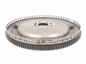  Clutch flywheel 