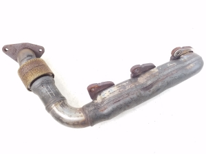  Exhaust manifold 