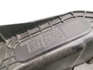 Tesla Model Y Y (2020–2026) Glove box 1508656-00-E - 3
